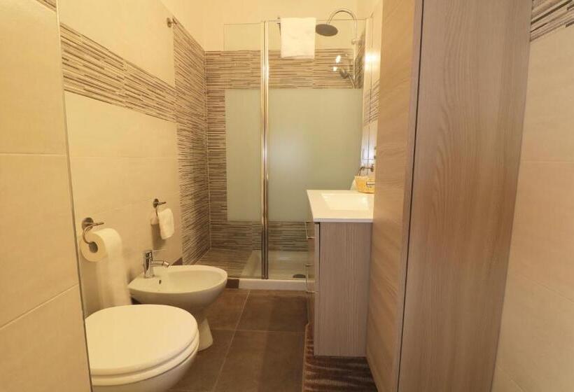 标准间, B&b Pietrarsa