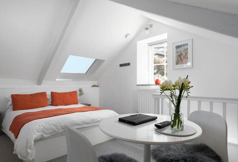 Quarto Estandar Cama King, The Old Pilchard Works