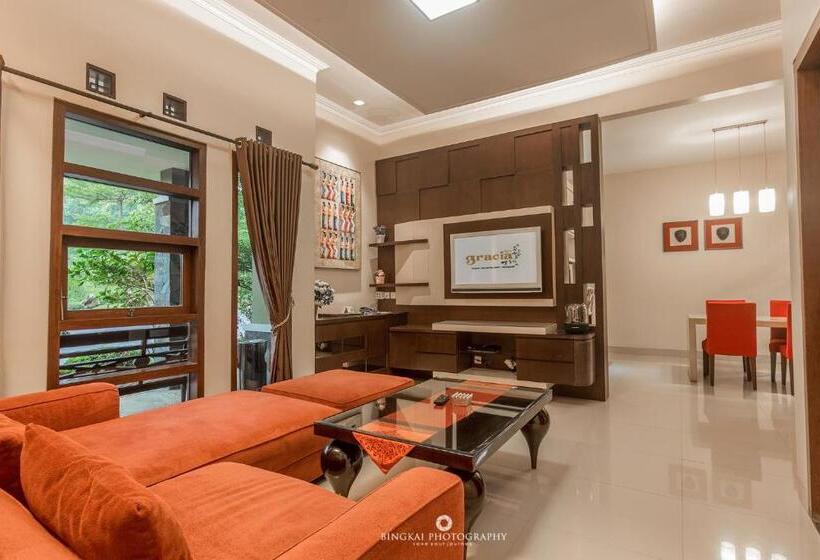 Вилла 3 Спальни с Бассейном, Gracia Spa Resort