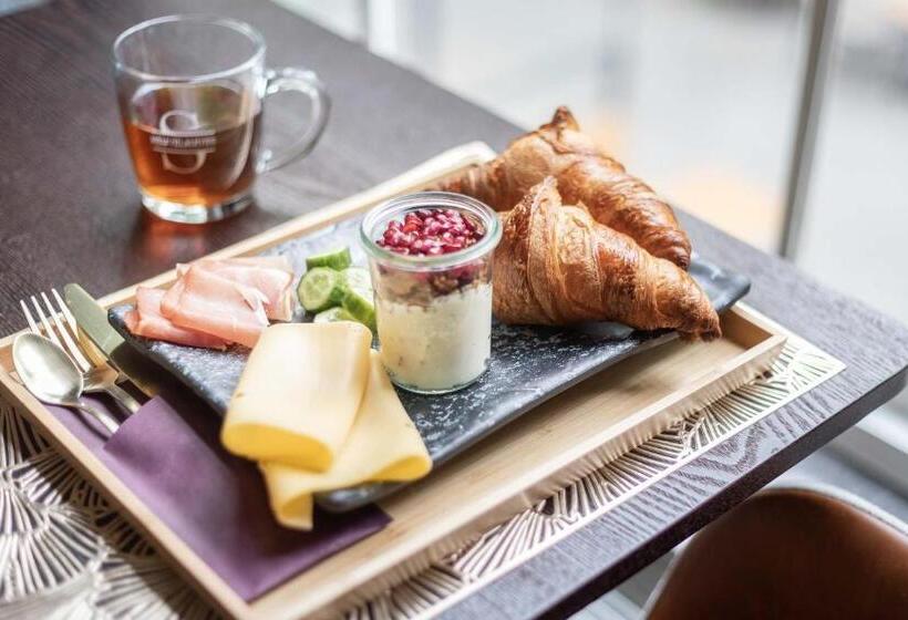 اتاق سوپریور با تخت بزرگ, Heuvelsuites