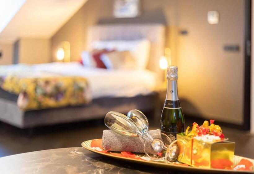 Deluxe Suite King Bed, Heuvelsuites