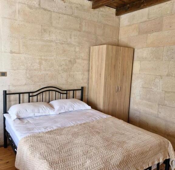 Quarto Estandar, Mustafa Bey Konağı