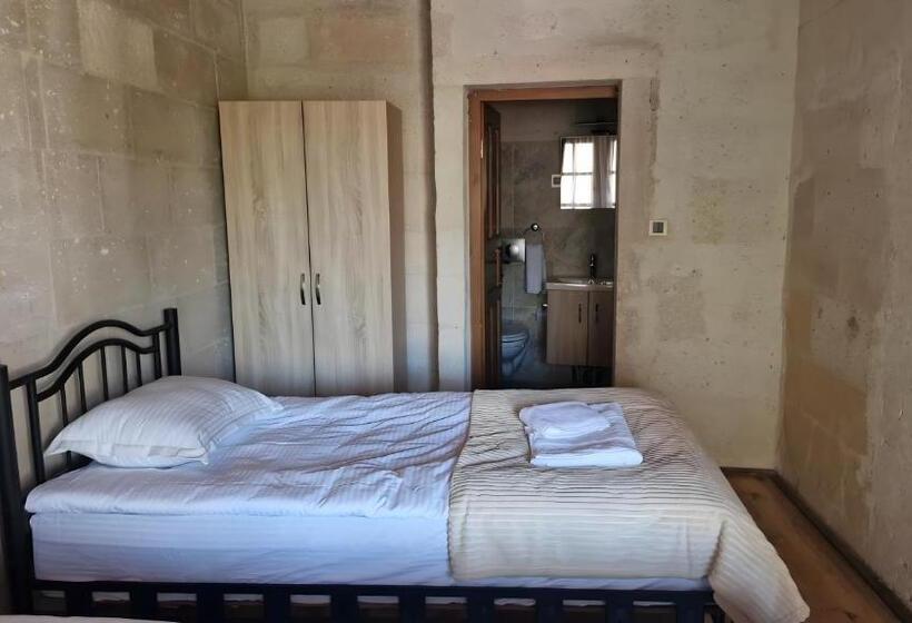 Quarto Estandar, Mustafa Bey Konağı