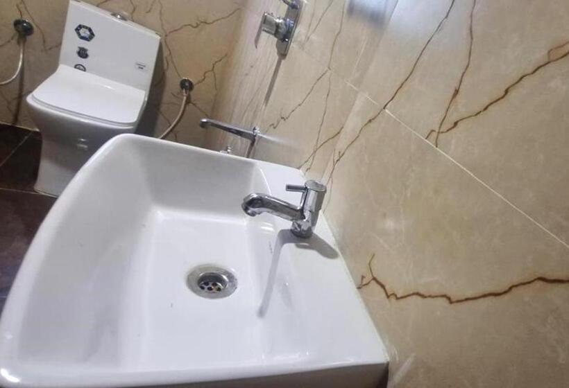 Номер Deluxe, Padma Vista Nellore Near Bus Stop