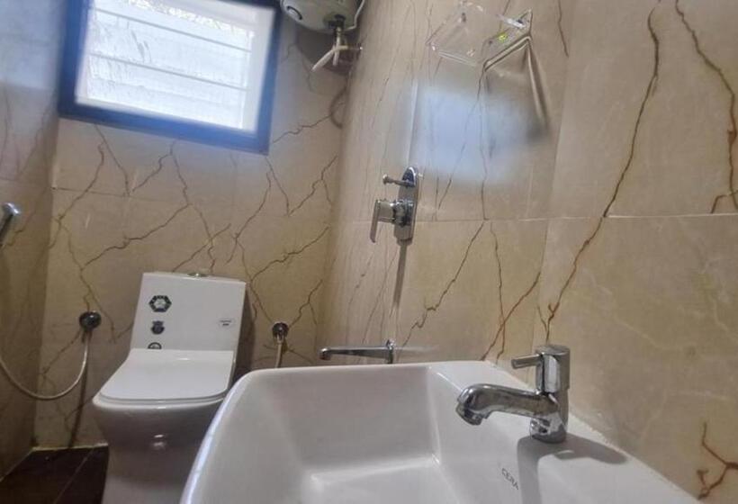 Номер Deluxe, Padma Vista Nellore Near Bus Stop
