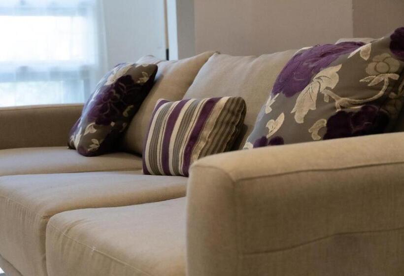 Quarto Triplo Estandar, Infinity Suites Habitación Triple 105