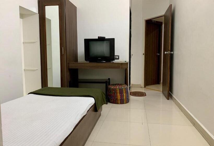 Номер Стандарт Индивидуальный, Shiv Hotel Bhuj