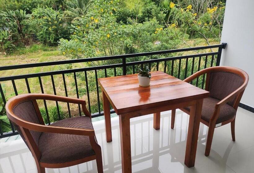 חדר דלוקס עם מרפסת, Onel Rest Inn