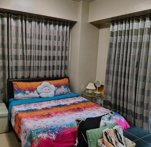 Quarto Estandar Cama King, El Ledin 3h   Across Naia Terminal 3