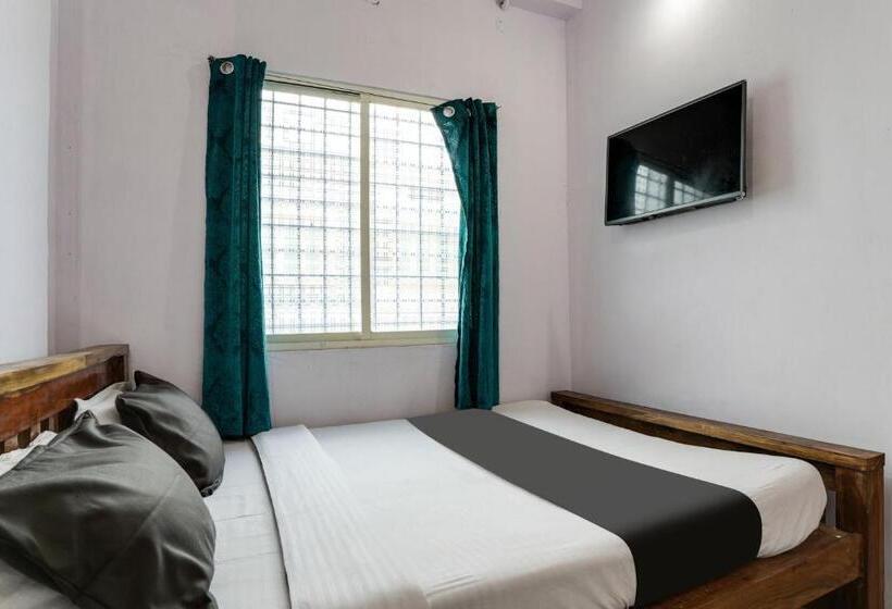 三人经典房间, O Jashwanth Residency