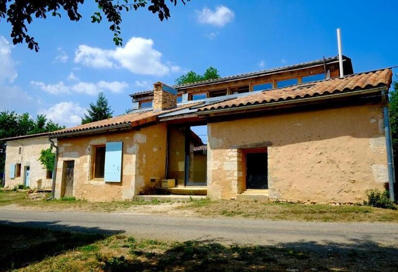 Номер Стандарт, Chambres Des Forges