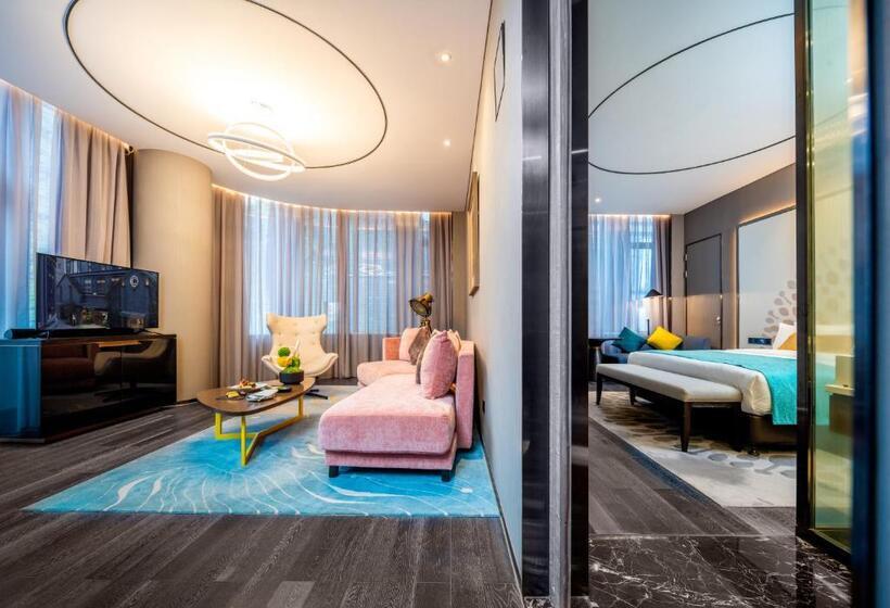 Люкс, Cachet Boutique Kunming Artime