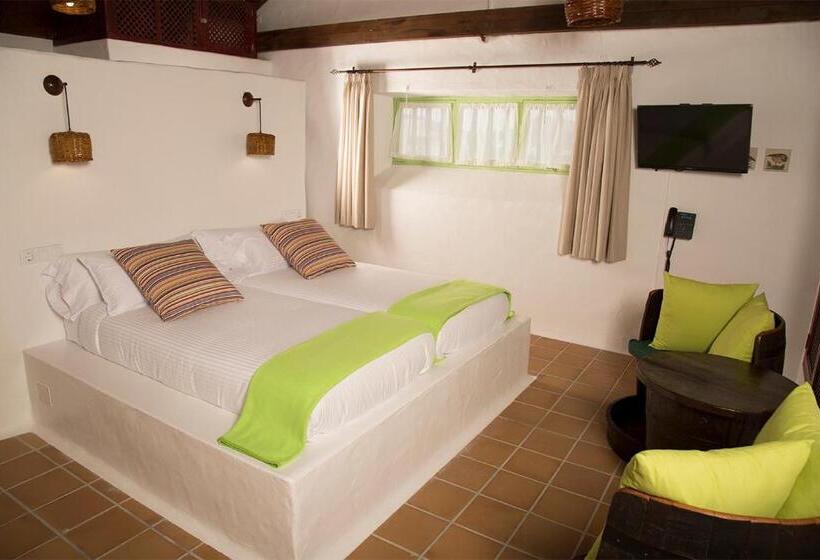 标准间, Ito La Era B&b