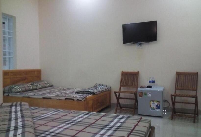 اتاق استاندارد چهار تخته, Motel 529