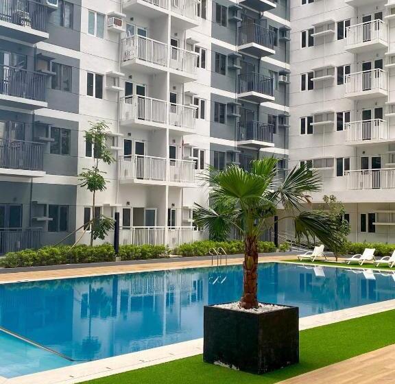 スタンダードスタジオ, Kathy S Place At Style Residences