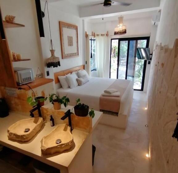 Estudi Deluxe, Ikal Island Garden   Adults Only
