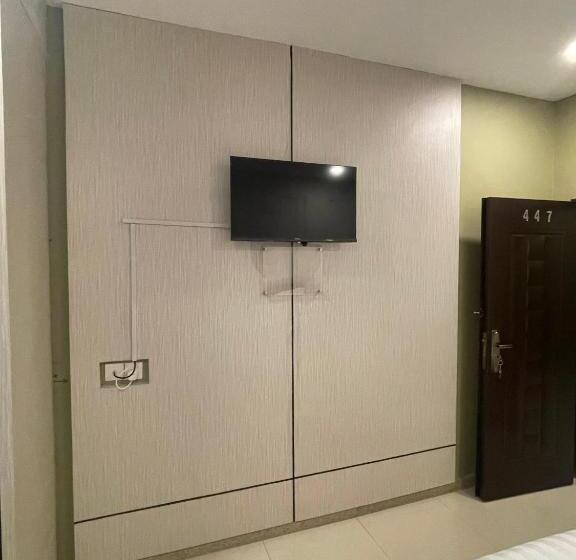 Номер Deluxe, Xten Guest House Near Harbour Bay Batam