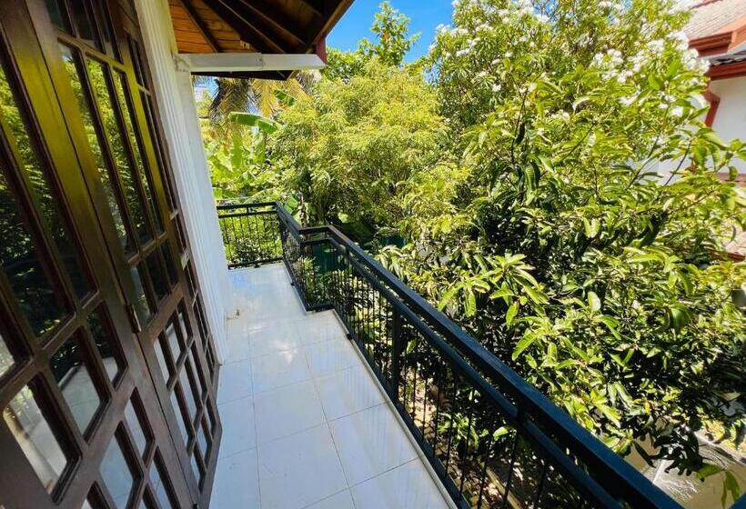 اتاق استاندارد با بالکن, The Hidden Gem Polhena