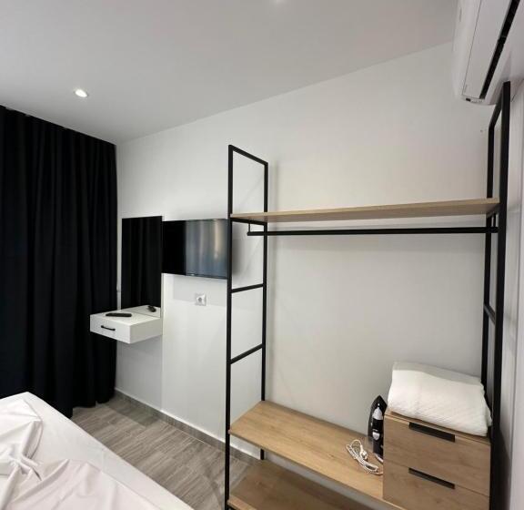 آپارتمان 1 خوابه با بالکن و چشم‌انداز دریا, Io S Apartments