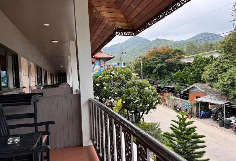 Номер Deluxe, C4 Resort