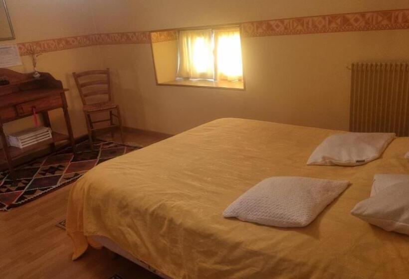 Номер Стандарт, Chambres D Hôtes Entre Niort Et Marais Poitevin