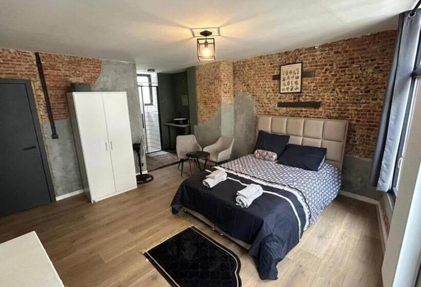 آپارتمان 1 خوابه, Cosy Room In Antwerp City