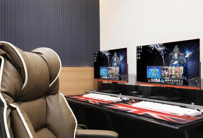 Номер Deluxe, Oneul