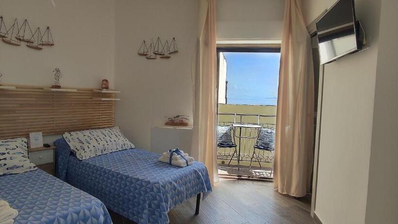 غرفة قياسية مزوَّدة بشُرفة, Belvedere Apartment