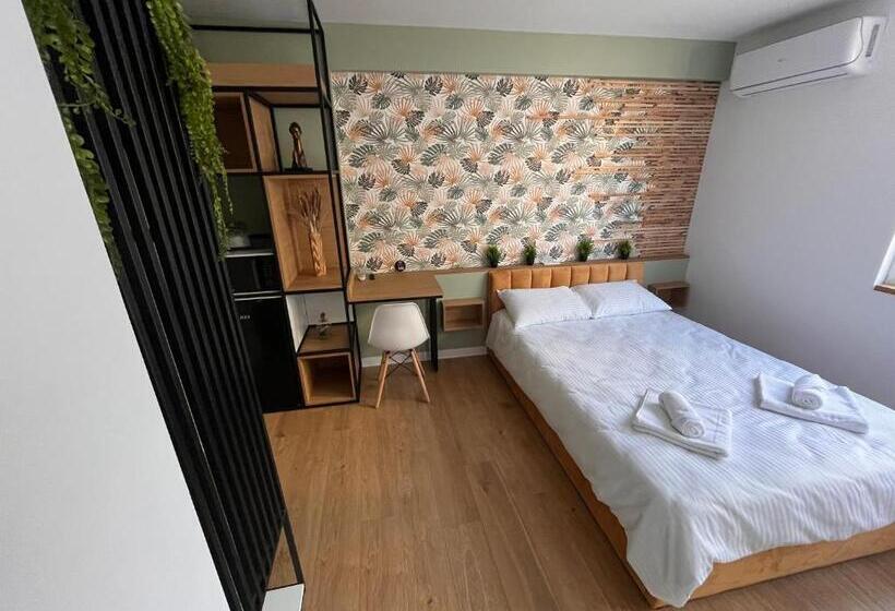 اتاق لوکس, Moxa Residence