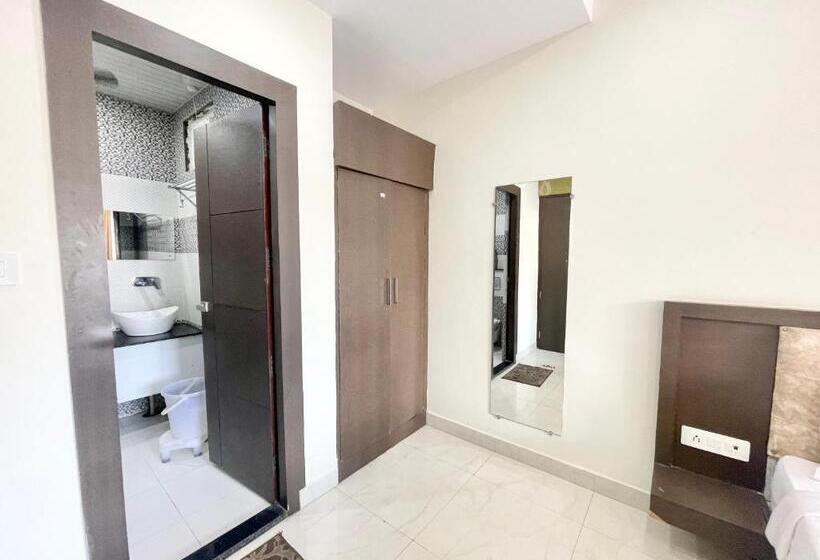 Номер Deluxe, Bagga Kuteer ! Haridwar होटल बग्गा कुटीर ஹோட்டல் பக்கா குடிசை Fully Air Conditioned Hotel, Lift Wifi