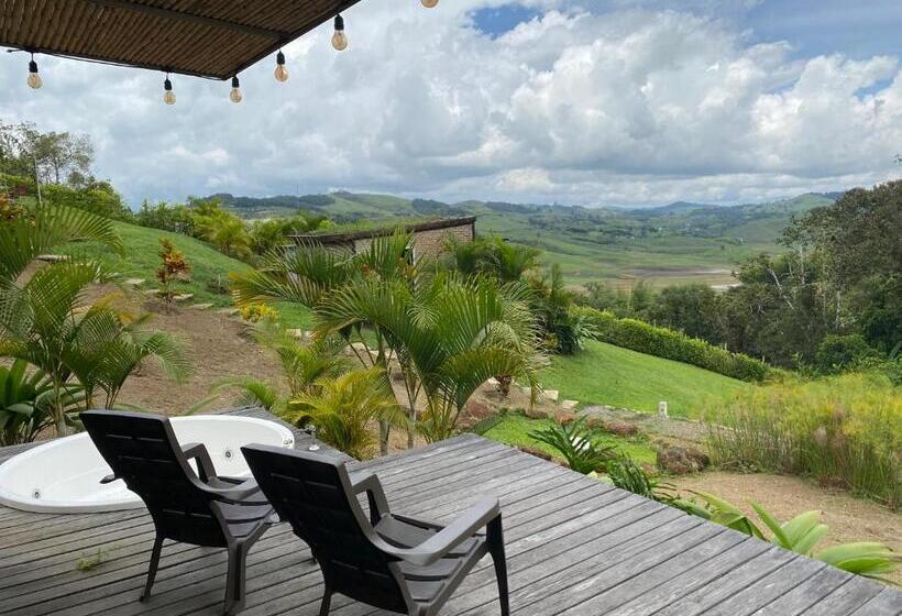Suite with lake view, Adama Bio