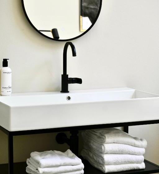 Люкс Superior, Van Heeckeren City Centre Jacuzzi Lofts