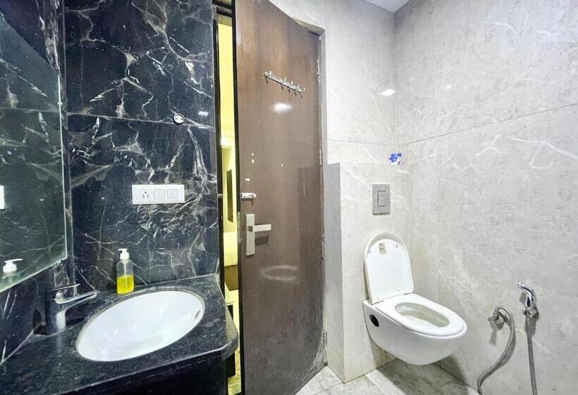 4인용 스탠다드 룸, Ray Ban ! Haridwar होटल रे बन ரே பான் ஹோட்டல் Fully Air Conditioned Hotel, Lift Wifi And Parking Ava