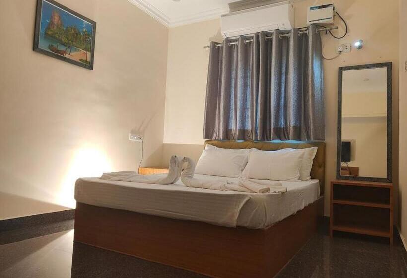 Номер Deluxe Вид на Море с Балконом, S3 Homestay