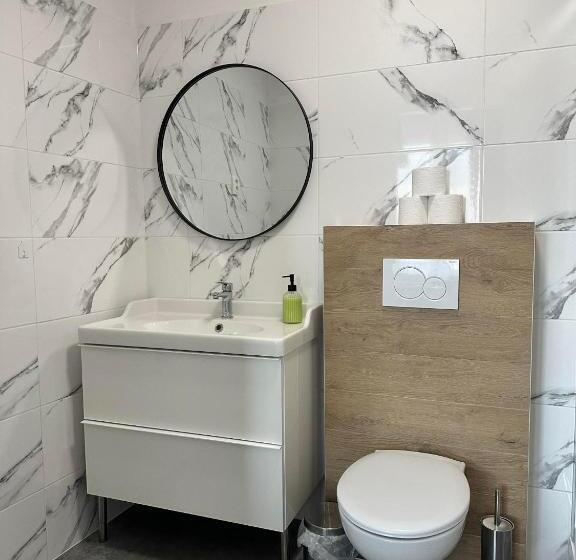 استودیو استاندارد با بالکن, Apartmány Berlín   Rokytnice Nad Jizerou