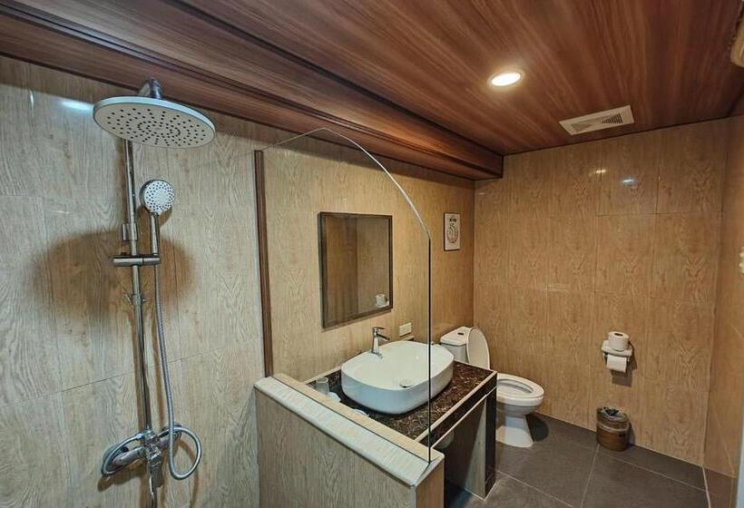 اتاق استاندارد سه نفره, Maritoni Bali Suites And Villas