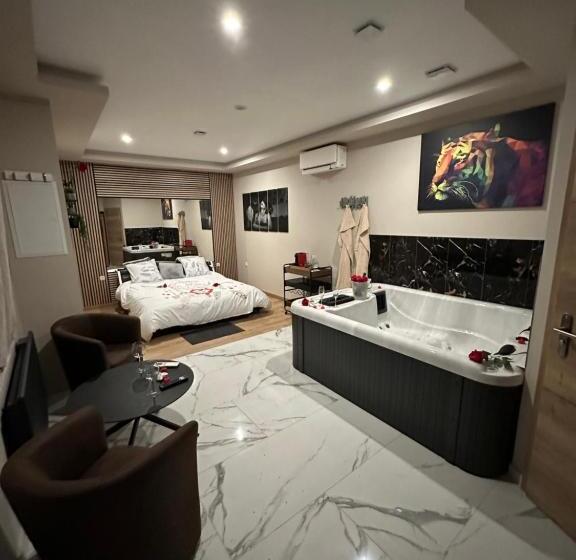 Номер Стандарт, Jacuzzi & Sauna Herrlisheim