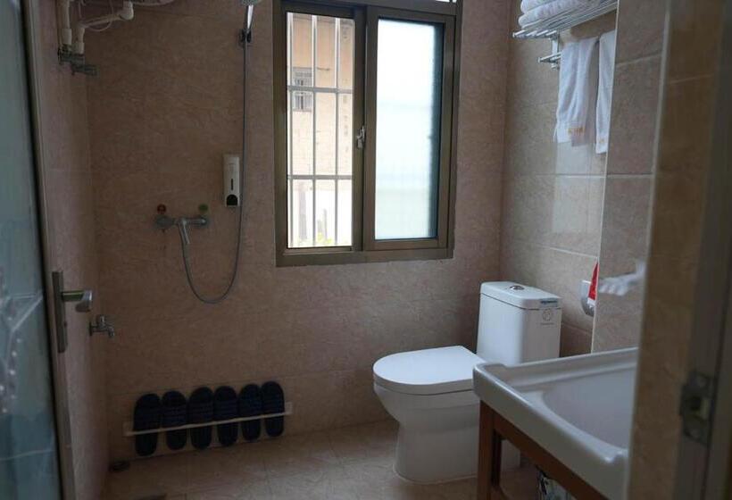 Семейный Полулюкс, Chenkun Guesthouse