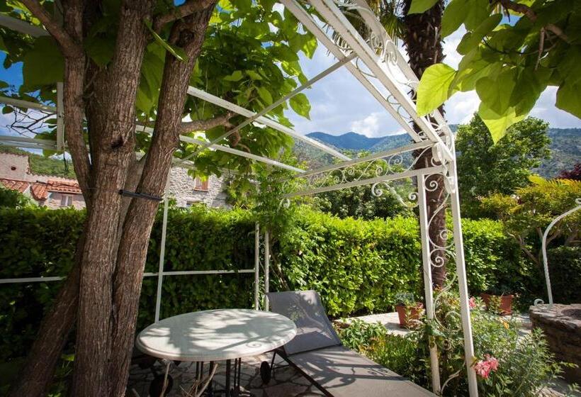 Номер Стандарт, Les Loges Du Jardin D Aymeric