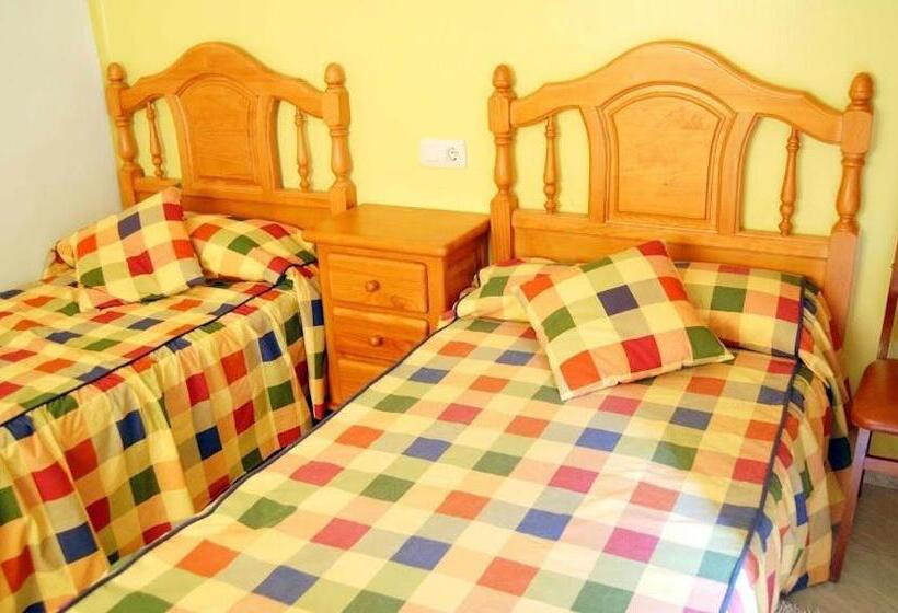 Номер Стандарт, Casa Feliu