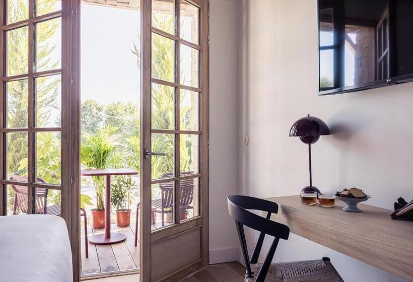 Номер Стандарт с Балконом, Hôtel Indarra