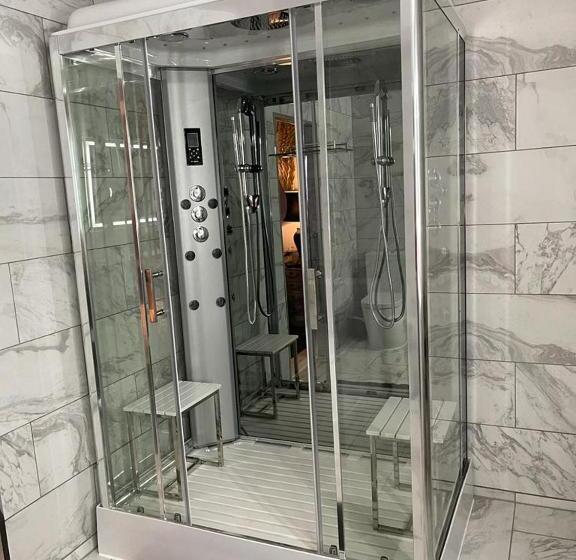 Номер Deluxe, Olivia House