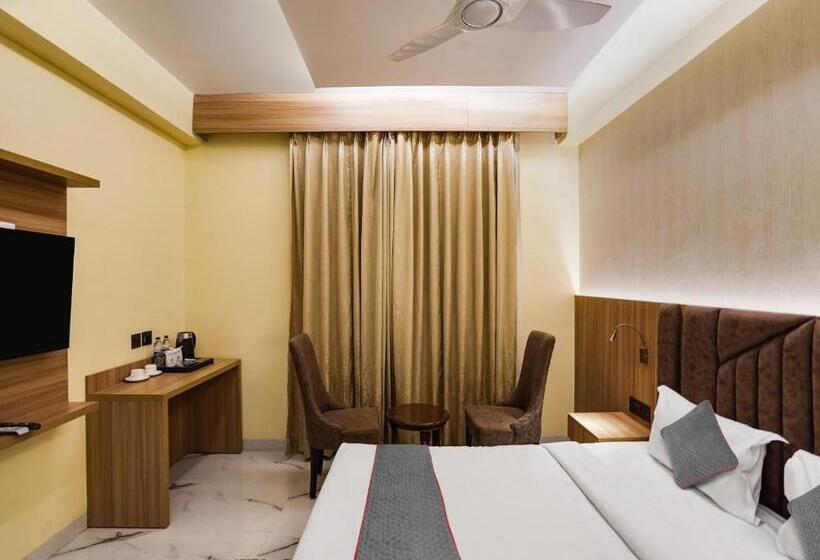 Номер Deluxe, Grand Hotel Ivy
