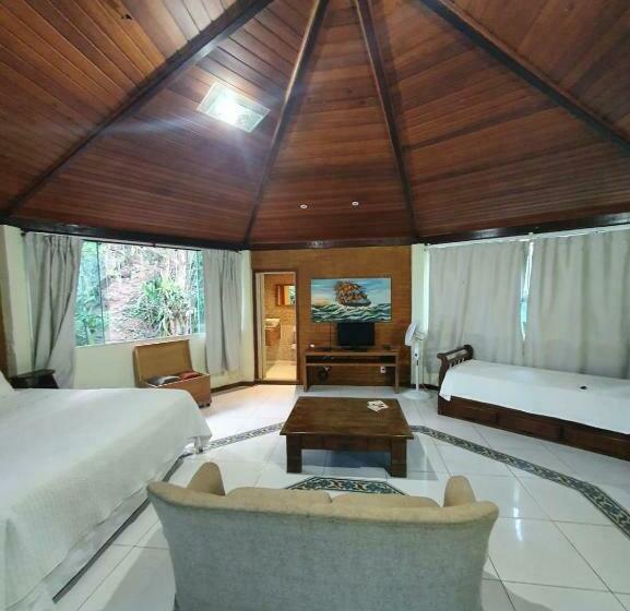Люкс Кровать Кинг, B&b Caminho Da Floresta