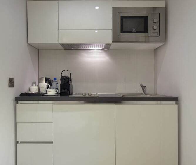 디럭스 스튜디오, Fraser Suites  Abuja