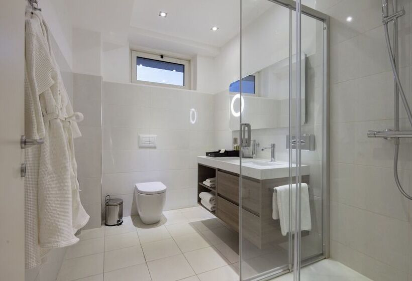 프리미엄 스튜디오, Fraser Suites  Abuja