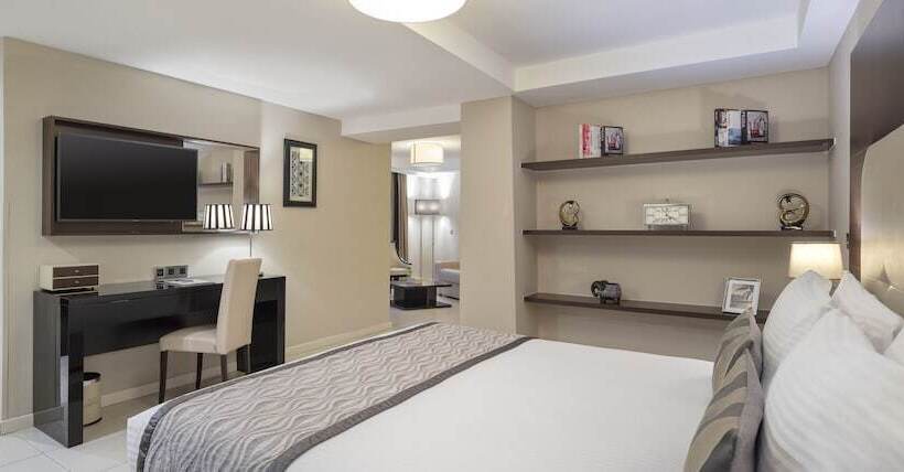 프리미엄 스튜디오, Fraser Suites  Abuja