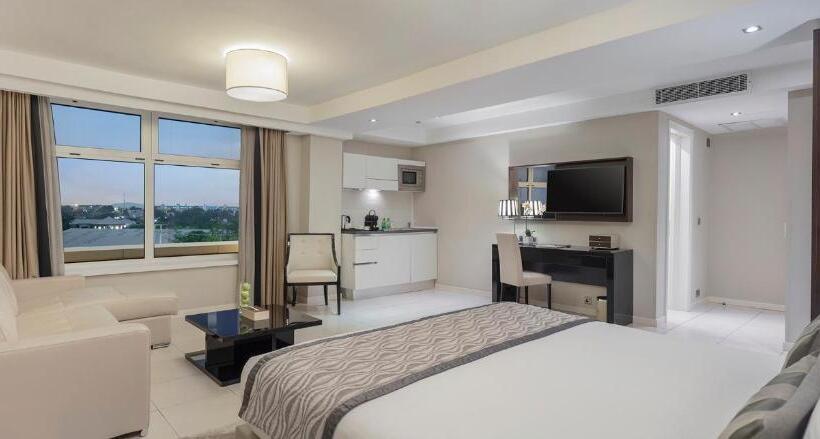 수피리어 스튜디오, Fraser Suites  Abuja