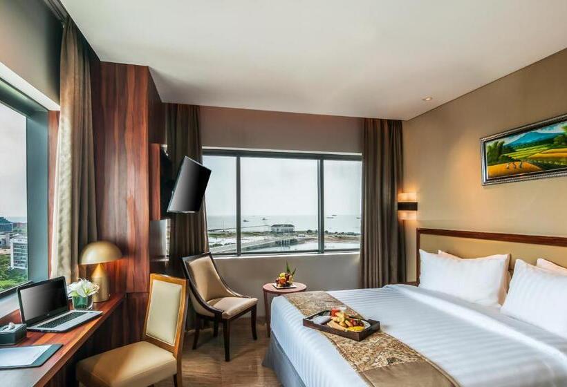 주니어 스위트, Arthama Hotels Makassar