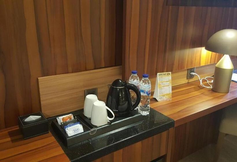 디럭스 룸 바다 전망, Arthama Hotels Makassar